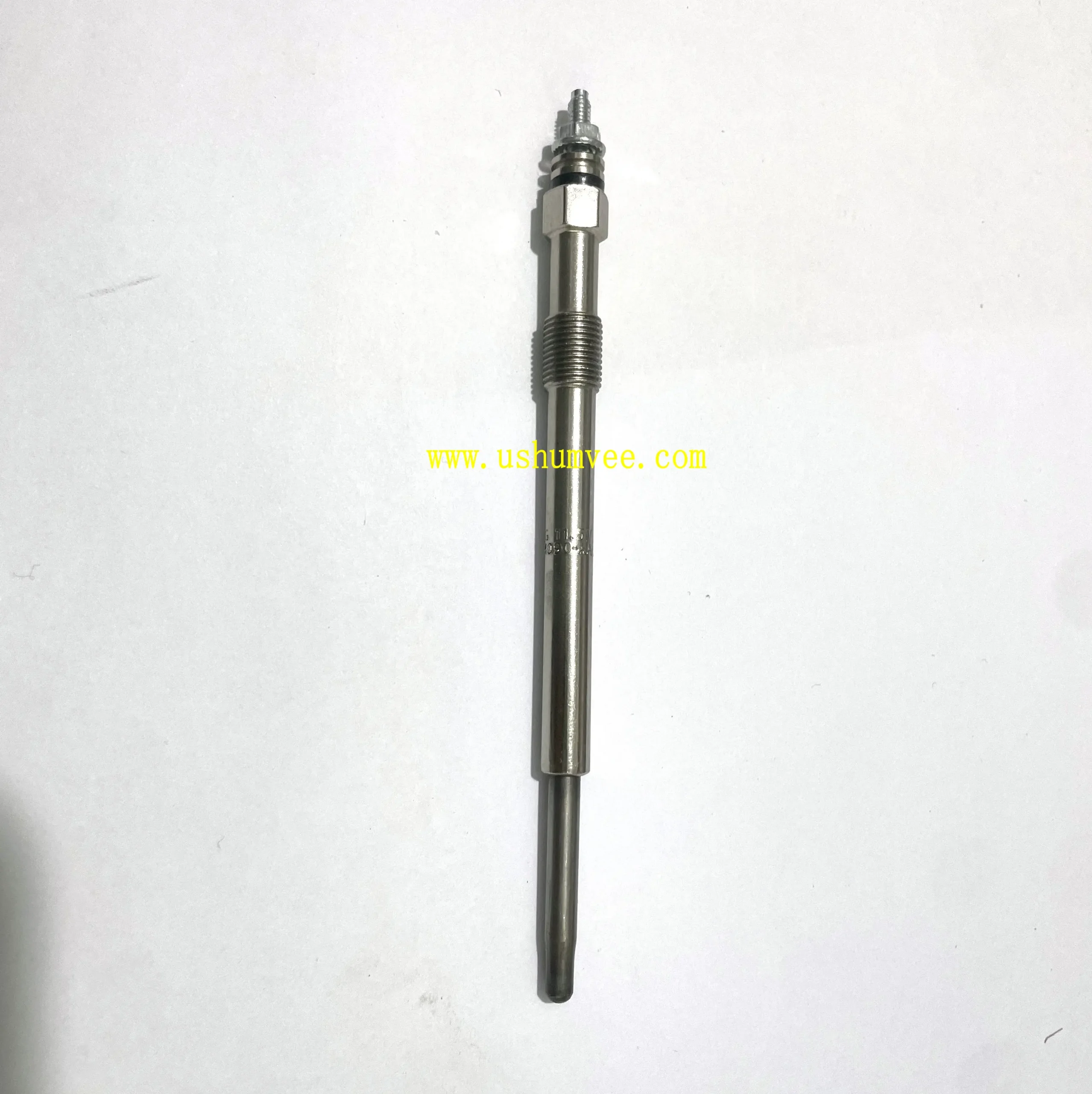 H7a6d5f098ffc481581d3f62f9ae5fefcO.webp OEM Genuine LR004377 Glow Plug Original for Defender 90 110 2.4 TDCI - Image 1